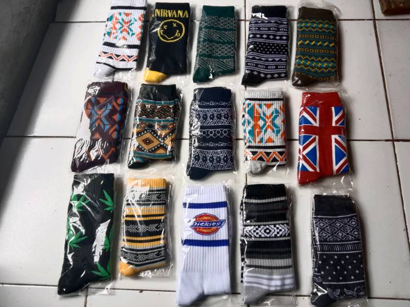 MOHAKI - Kaos Kaki Tribal Atala Series Panjang Sebetis Dewasa - Foto ulasan pembeli