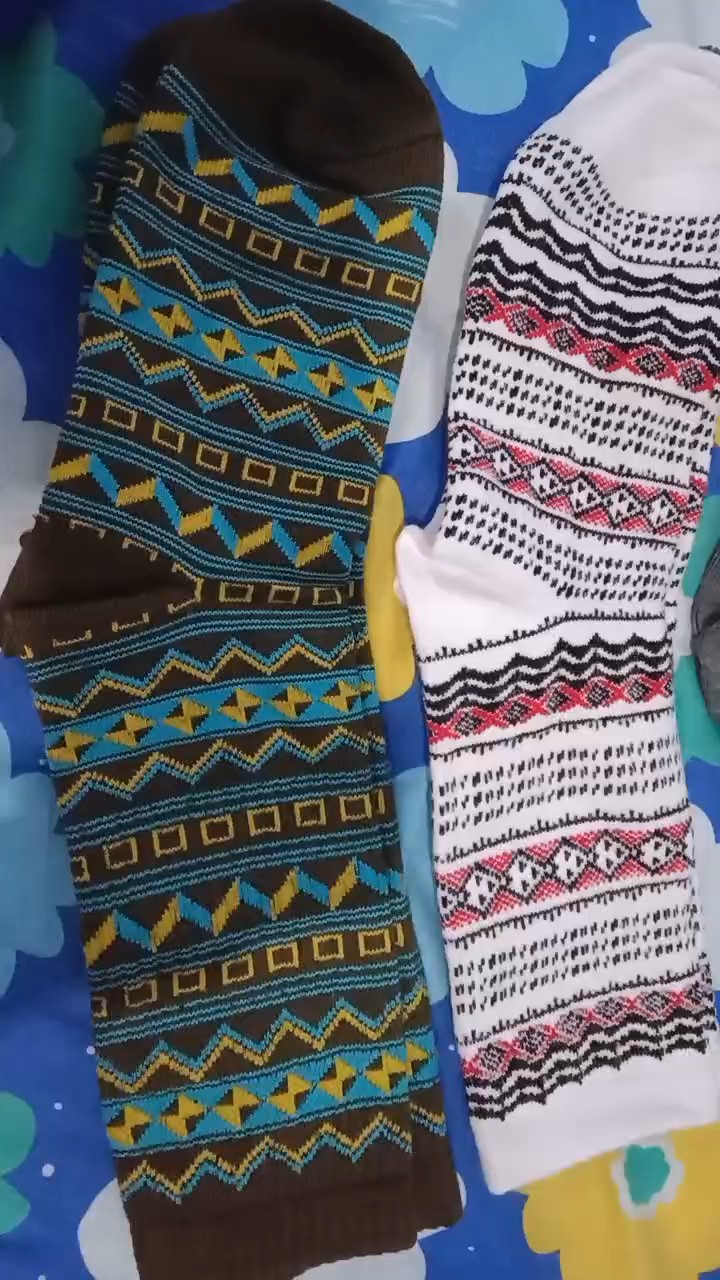 MOHAKI - Kaos Kaki Tribal Atala Series Panjang Sebetis Dewasa - Foto ulasan pembeli