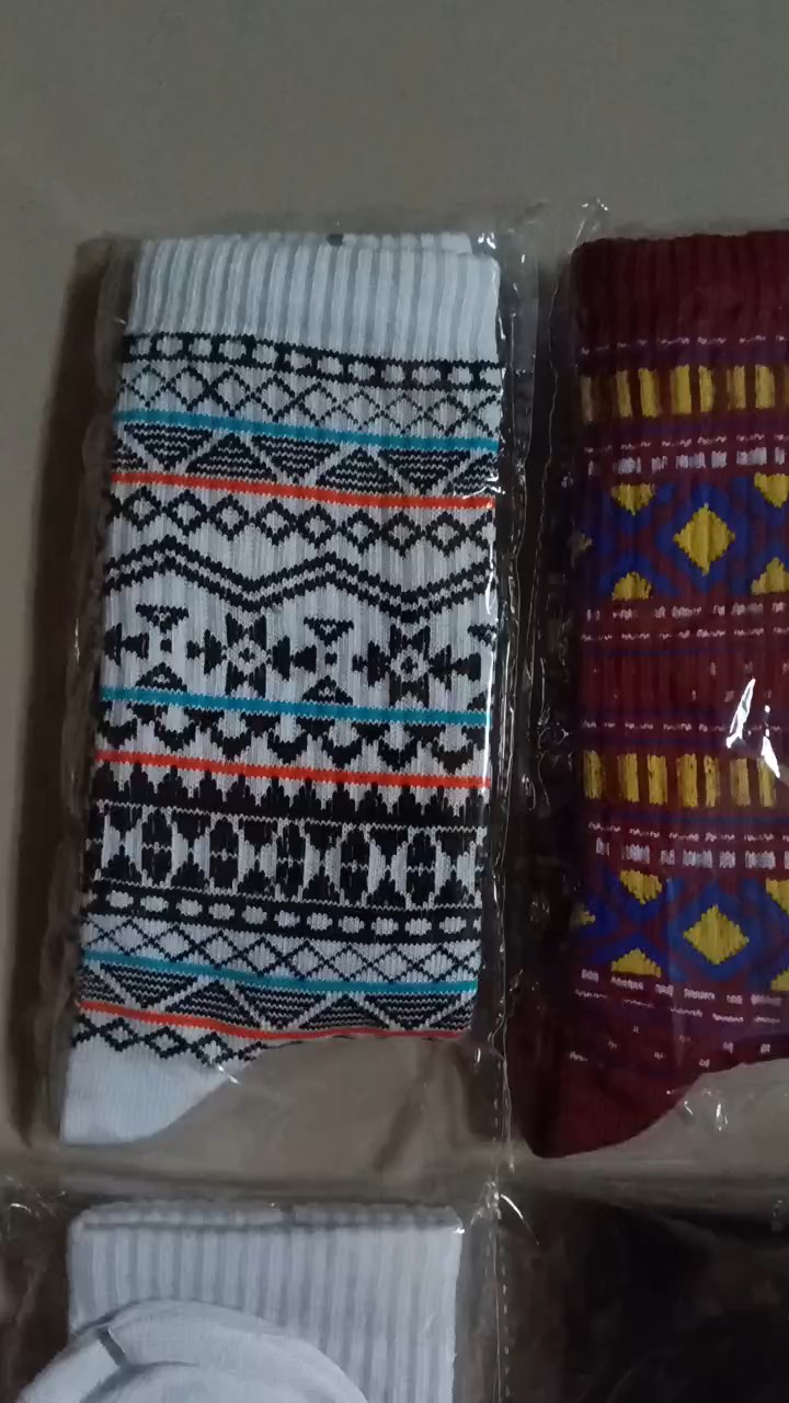 MOHAKI - Kaos Kaki Tribal Atala Series Panjang Sebetis Dewasa - Foto ulasan pembeli