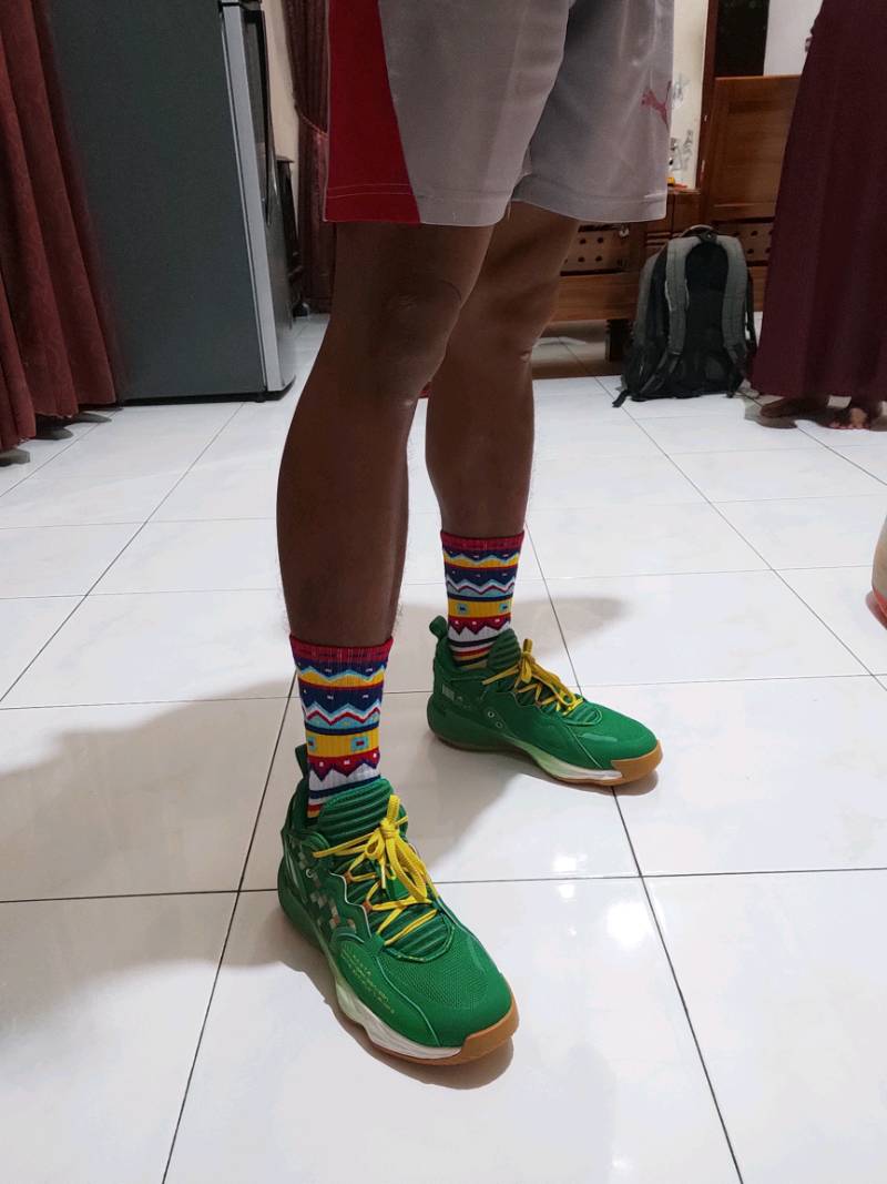 MOHAKI - Kaos Kaki Tribal Hitam Series Panjang Sebetis Dewasa - foto 5 dari 10, danangkp02