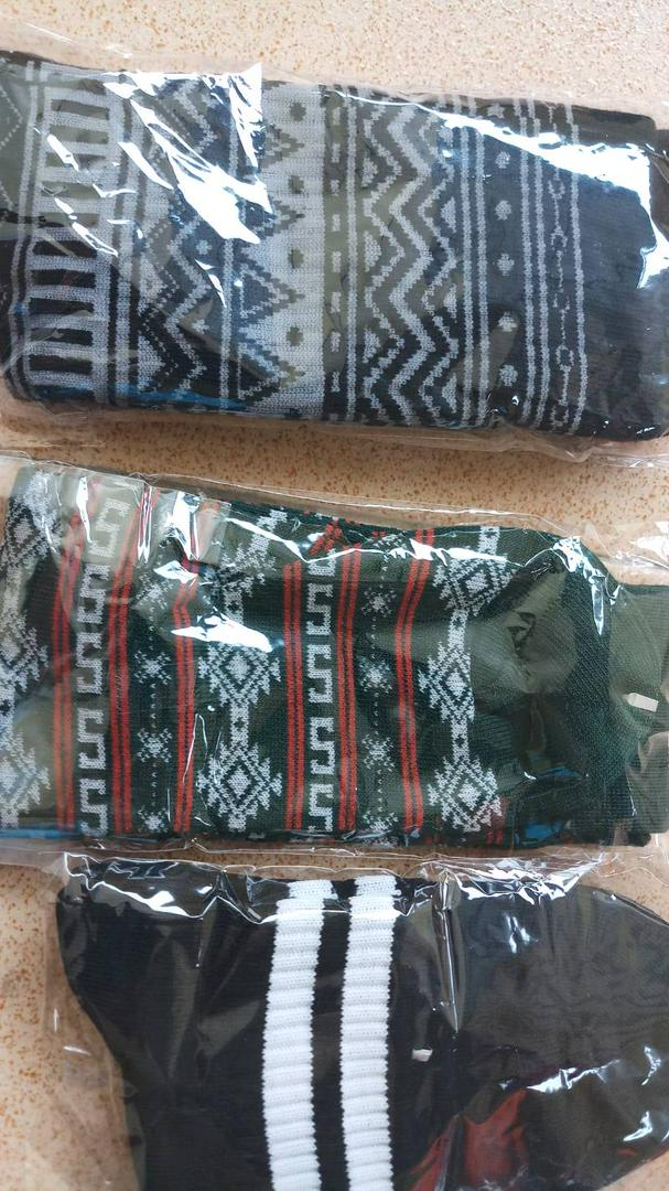 MOHAKI - Kaos Kaki Tribal Hitam Series Panjang Sebetis Dewasa - Foto ulasan pembeli