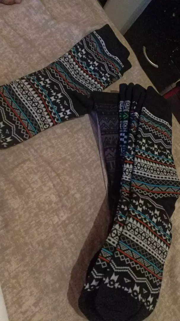 MOHAKI - Kaos Kaki Tribal Hitam Series Panjang Sebetis Dewasa - Foto ulasan pembeli