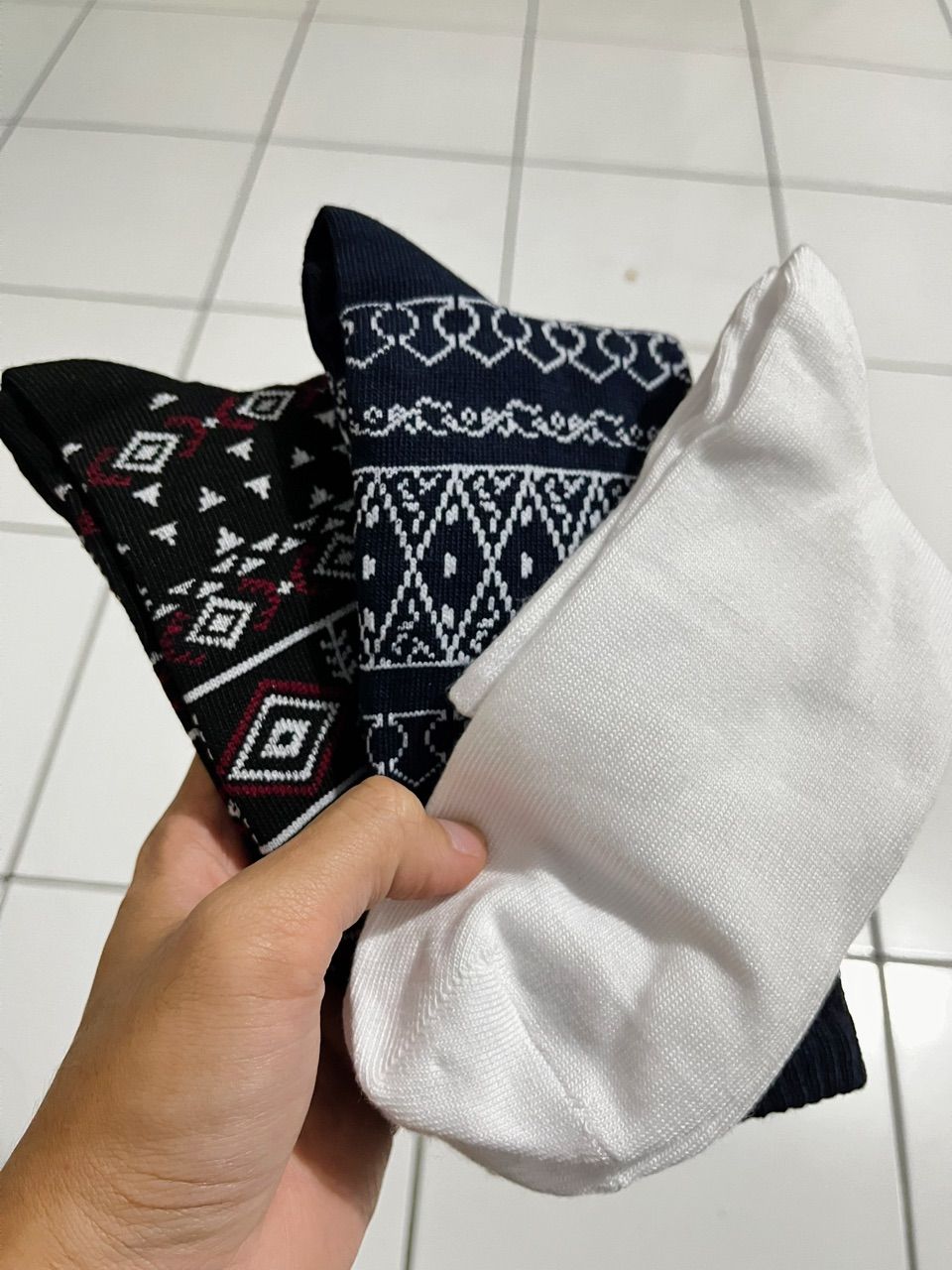 MOHAKI - Kaos Kaki Tribal Multi Color Series Panjang Sebetis Dewasa - foto 8 dari 10, ghani04