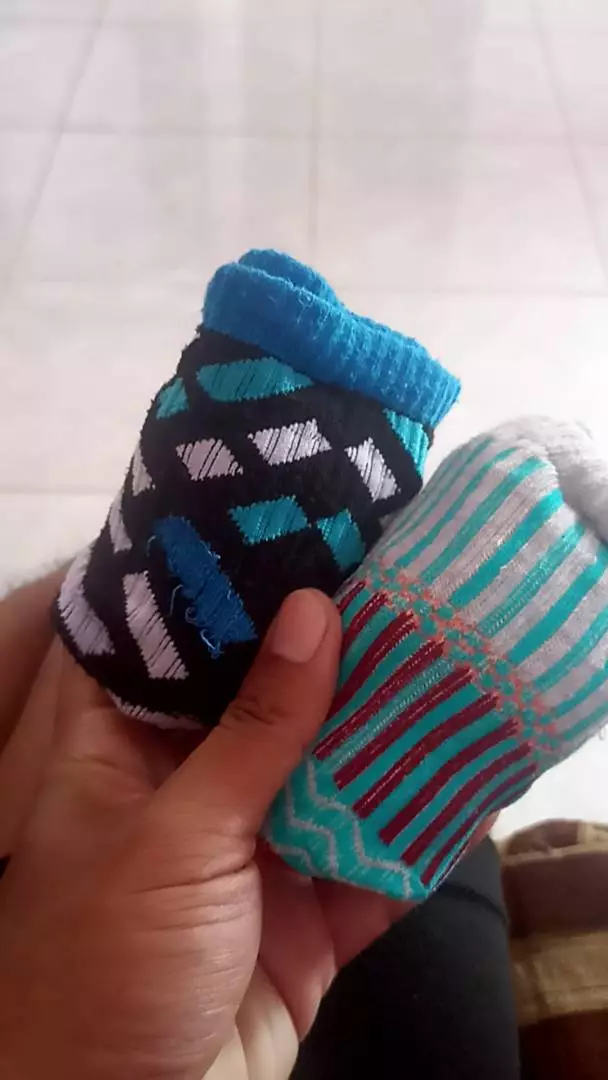 MOHAKI - Kaos Kaki Tribal Multi Color Series Panjang Sebetis Dewasa - Foto ulasan pembeli