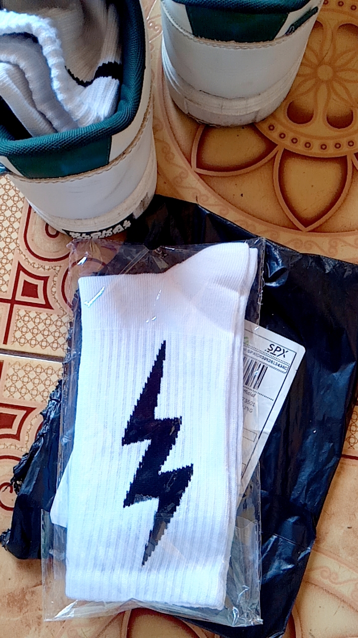 MOHAKI - Kaos Kaki Lighting Series Panjang Sebetis Dewasa - foto 8 dari 10, falde49