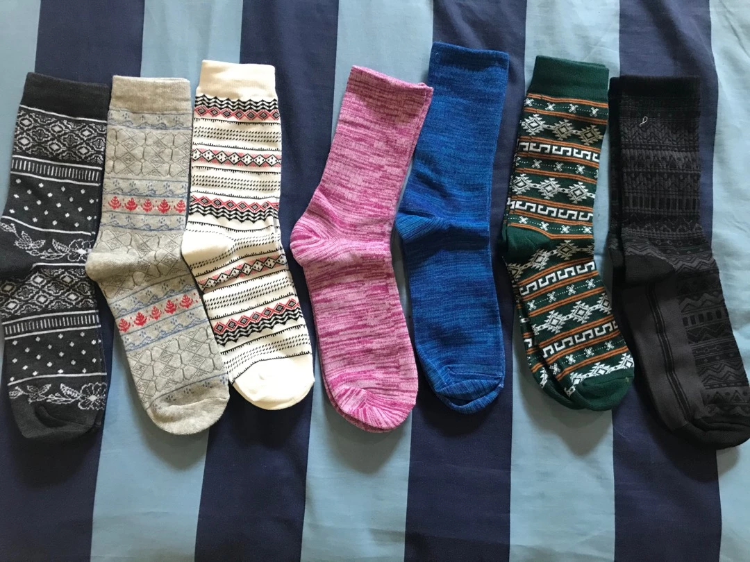 MOHAKI - Kaos Kaki Pria Wanita Oldschool Motif Tribal Series Panjang Sebetis Dewasa - Foto ulasan pembeli