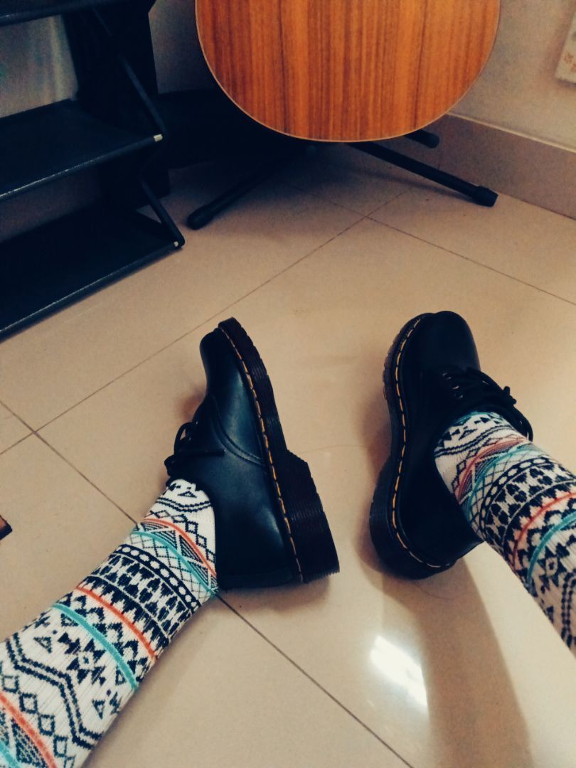 MOHAKI - Kaos Kaki Pria Wanita Oldschool Motif Tribal Tribal Collection Panjang Sebetis Dewasa - foto 8 dari 10, hapsaries