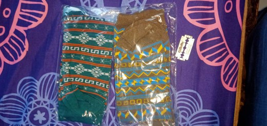 MOHAKI - Kaos Kaki Pria Wanita Oldschool Motif Tribal Tribal Collection Panjang Sebetis Dewasa - Foto ulasan pembeli