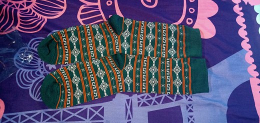 MOHAKI - Kaos Kaki Pria Wanita Oldschool Motif Tribal Tribal Collection Panjang Sebetis Dewasa - Foto ulasan pembeli