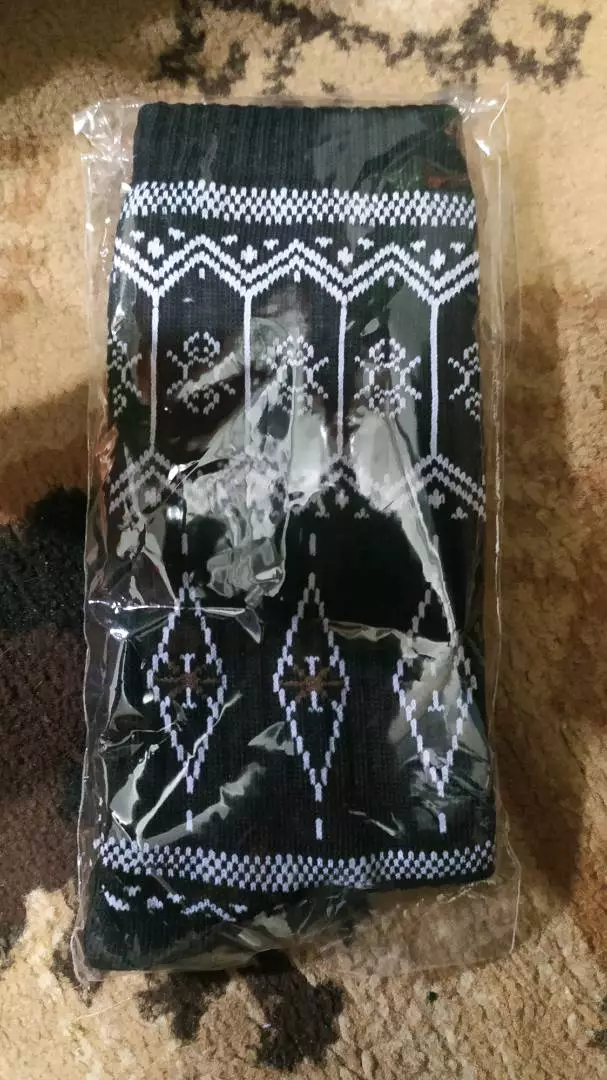 MOHAKI - Kaos Kaki Pria Wanita Oldschool Motif Tribal Tribal Collection Panjang Sebetis Dewasa - Foto ulasan pembeli