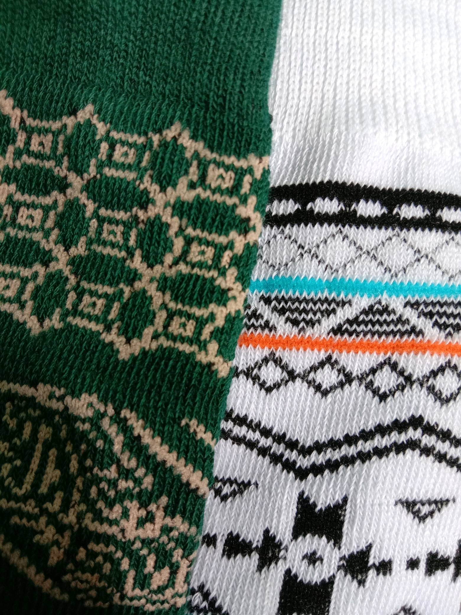 MOHAKI - Kaos Kaki Pria Wanita Oldschool Motif Tribal Tribal Collection Panjang Sebetis Dewasa - Foto ulasan pembeli