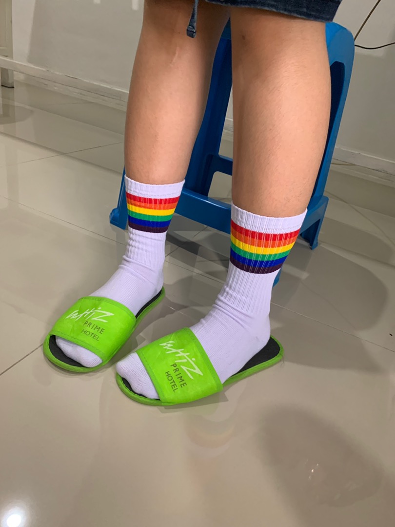 MOHAKI - Kaos Kaki Strip 3 Series Panjang Sebetis Dewasa - foto 3 dari 10, anindyayaaa