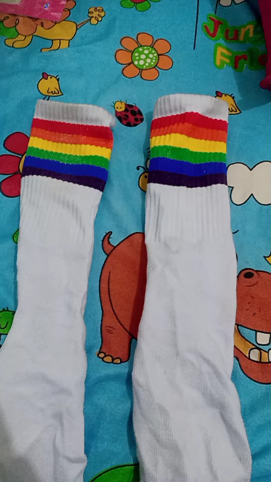 MOHAKI - Kaos Kaki Strip 3 Series Panjang Sebetis Dewasa - Foto ulasan pembeli