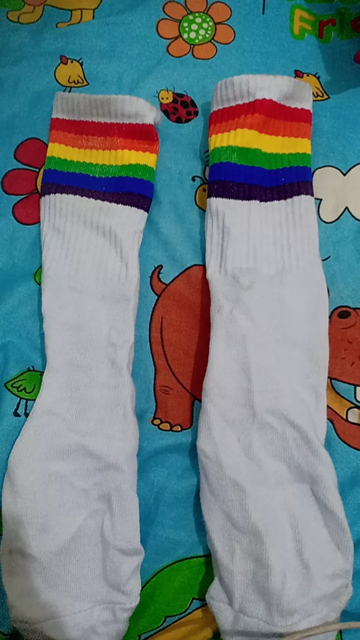 MOHAKI - Kaos Kaki Strip 3 Series Panjang Sebetis Dewasa - Foto ulasan pembeli