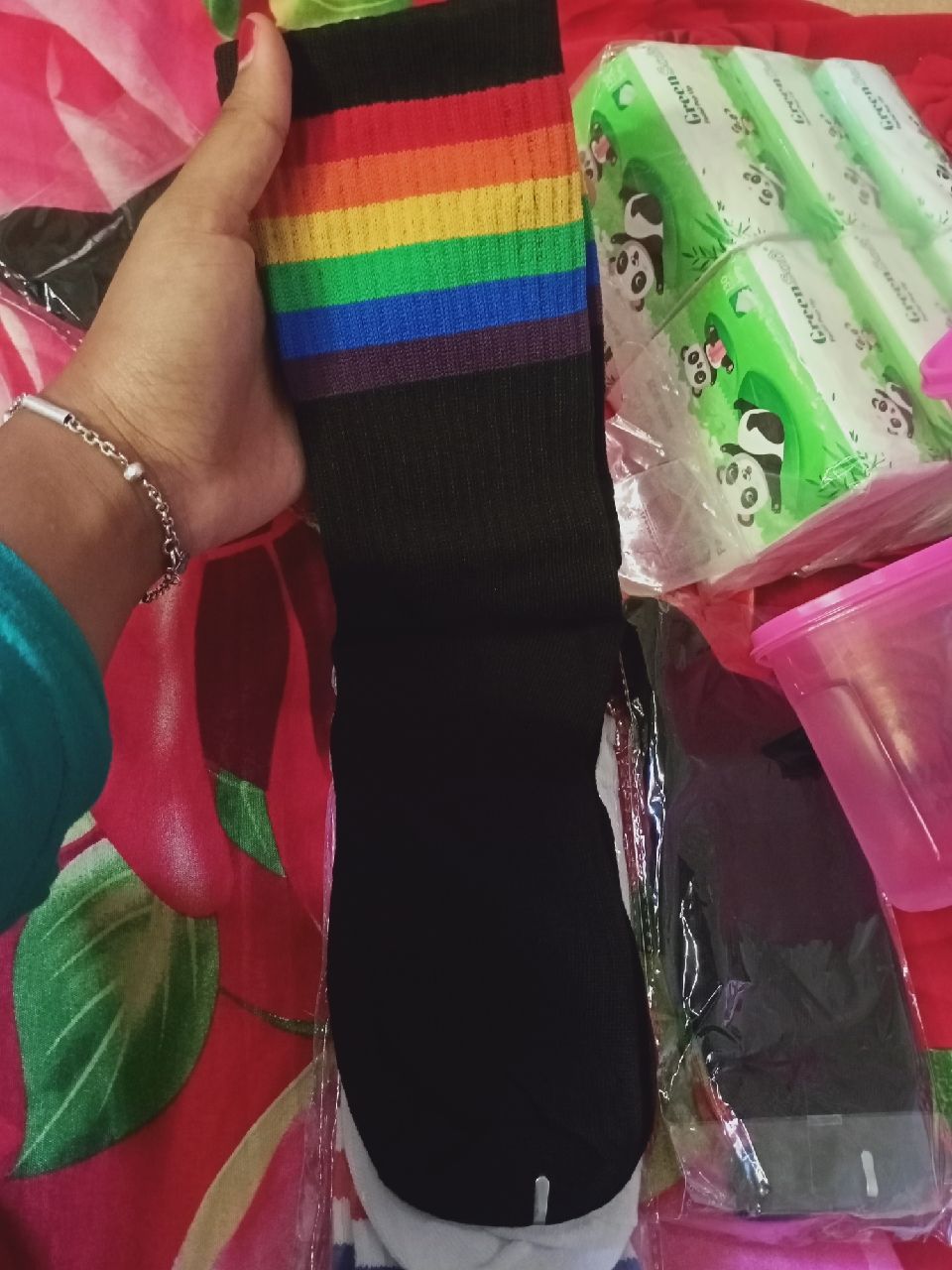 MOHAKI - Kaos Kaki Strip 3 Series Panjang Sebetis Dewasa - Foto ulasan pembeli