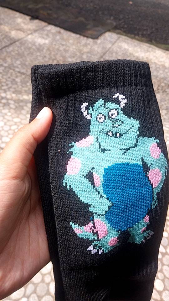 MOHAKI - Kaos Kaki Strip 3 Series Panjang Sebetis Dewasa - Foto ulasan pembeli