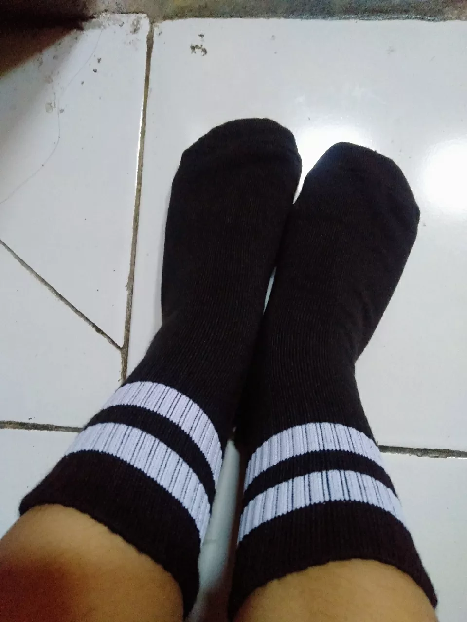 MOHAKI - Kaos Kaki Strip Series Pendek Dewasa - Foto ulasan pembeli