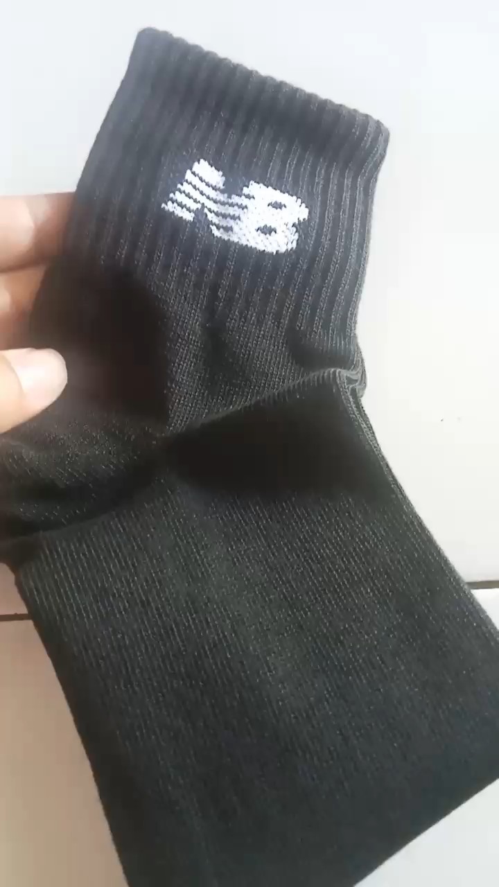 MOHAKI - Kaos Kaki Strip Series Pendek Dewasa - Foto ulasan pembeli
