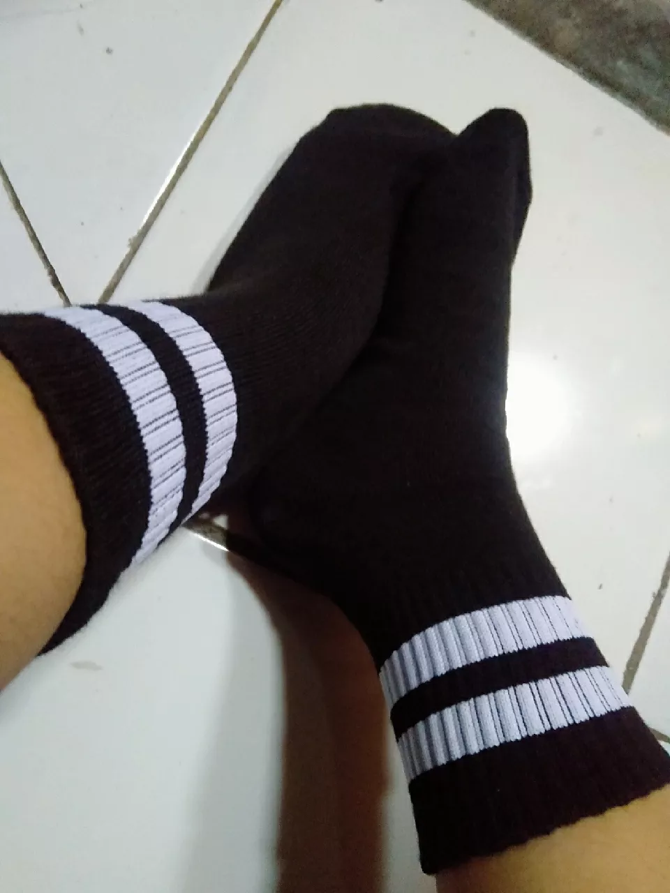 MOHAKI - Kaos Kaki Strip Series Pendek Dewasa - Foto ulasan pembeli