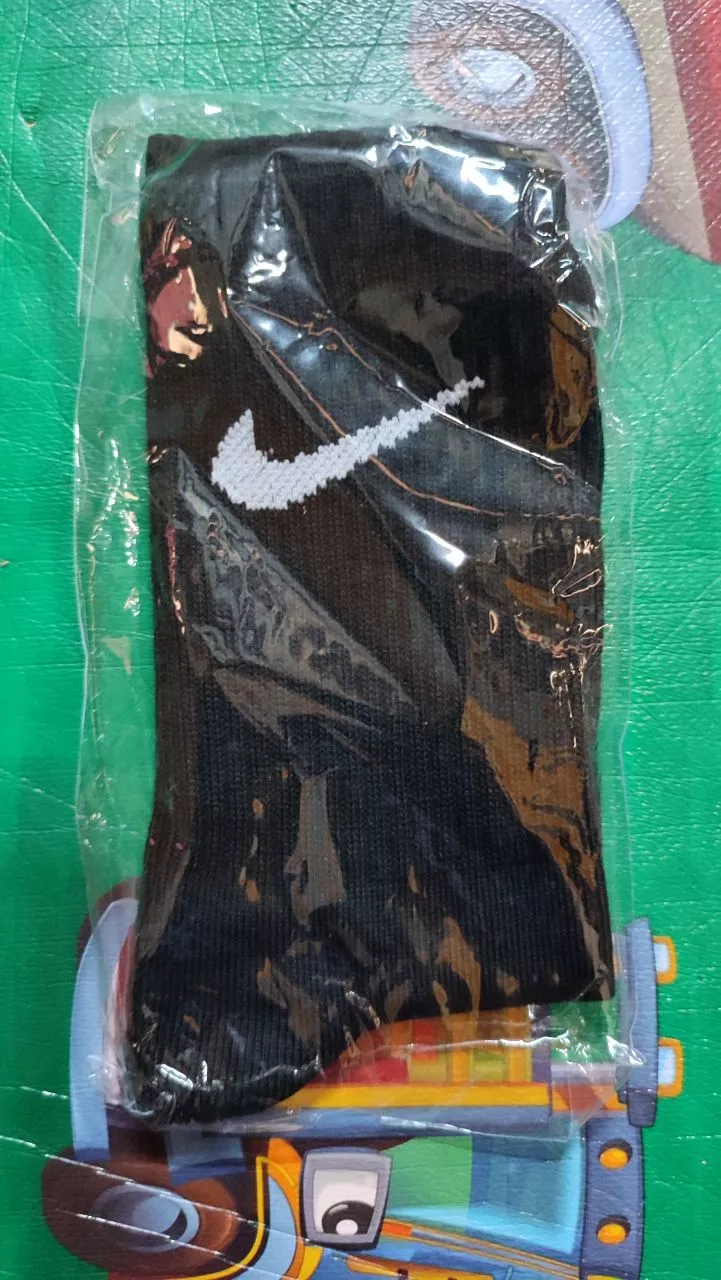 MOHAKI - Kaos Kaki Strip Series Pendek Dewasa - Foto ulasan pembeli