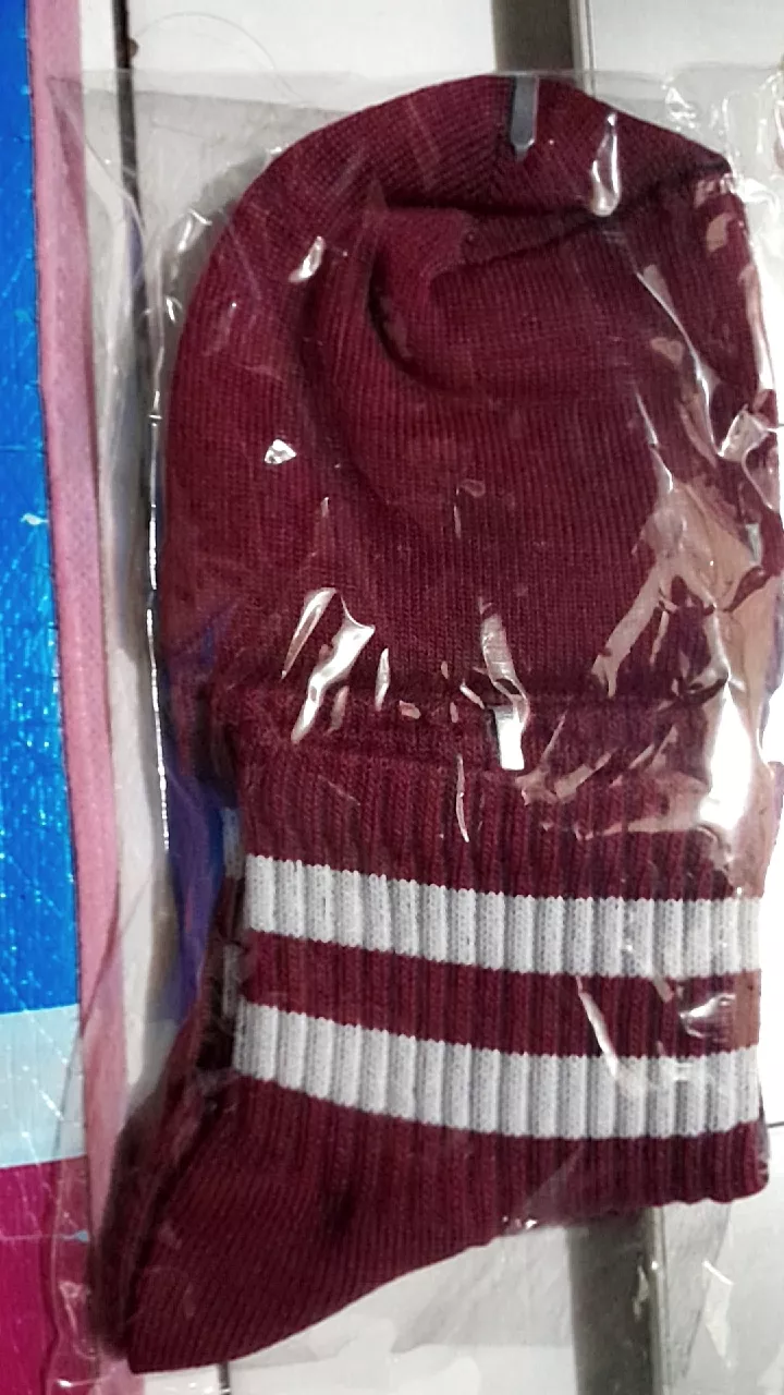 MOHAKI - Kaos Kaki Strip Series Pendek Dewasa - Foto ulasan pembeli