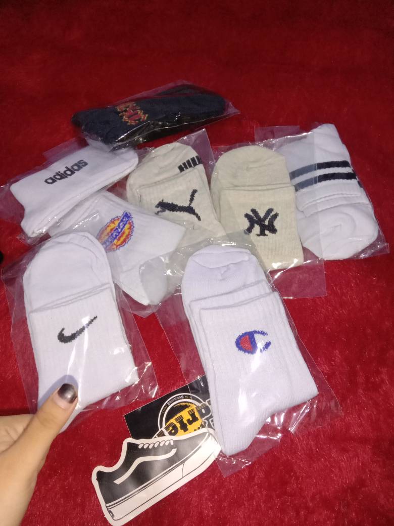 MOHAKI - Kaos Kaki Strip Series Pendek Dewasa - Foto ulasan pembeli