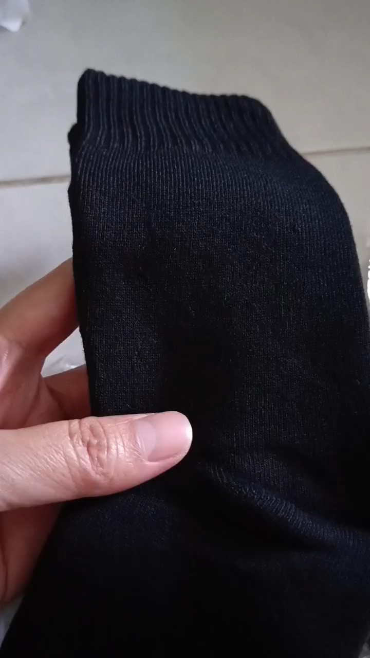 Foto ulasan pembeli ny.jumeneng, varian Harajuku Basic Black