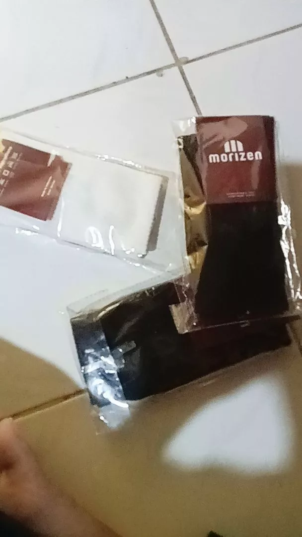 Foto ulasan pembeli wiways16, varian Hitam Polos, Putih Polos