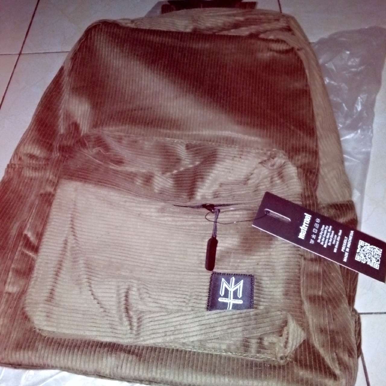MATERNAL DISASTER - BackPack Tas Ransel Laptop Corduroy Pria Wanita Army best Seler - foto 3 dari 10, riankristiana01