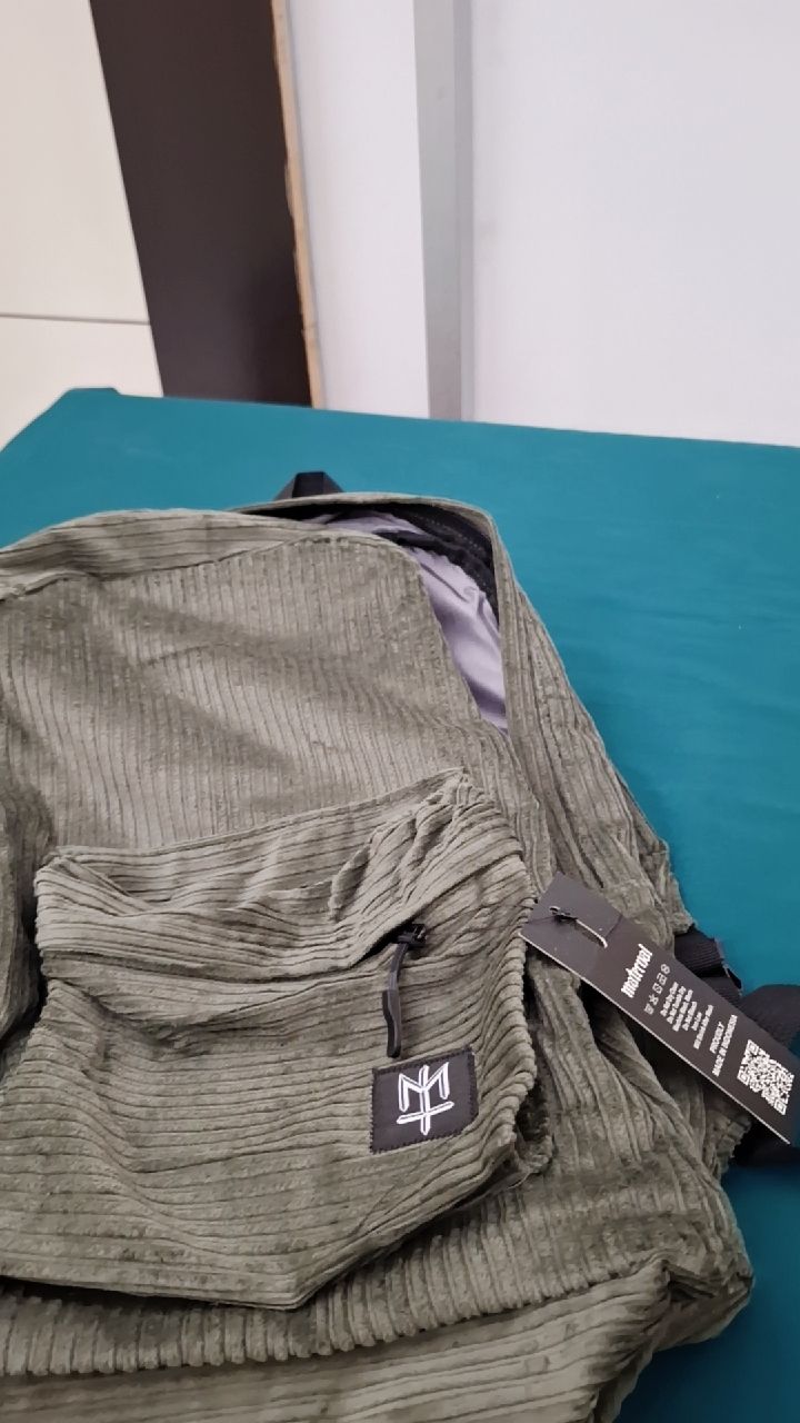 MATERNAL DISASTER - BackPack Tas Ransel Laptop Corduroy Pria Wanita Army best Seler - Foto ulasan pembeli