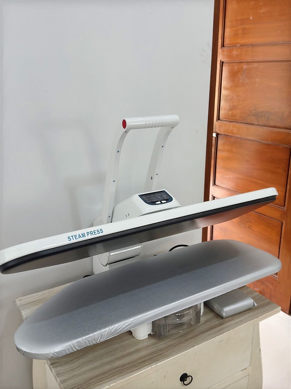 MESIN PRESS KAOS KERAH JAS 32 INCH dan 36 INCH MAGIC STEAM PRESS SABLON HAKATORI ESP 810E 810 E - foto 3 dari 10, mayung_