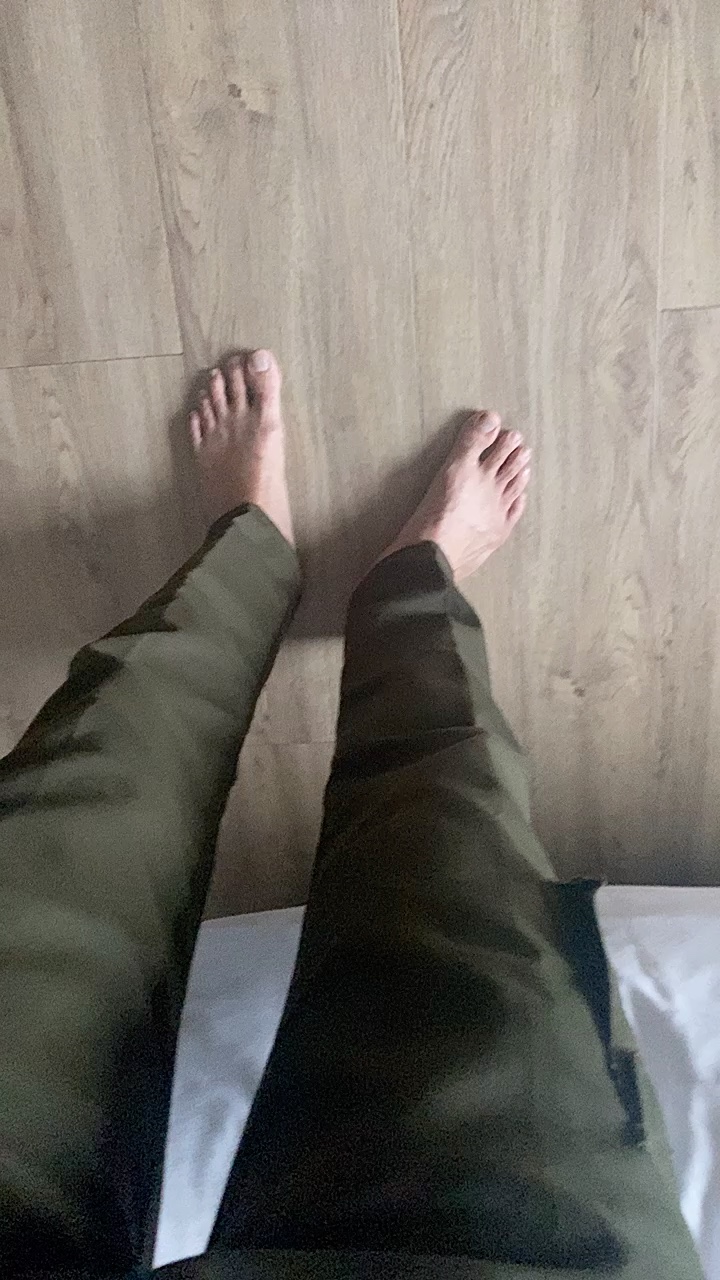 Foto ulasan pembeli gustavsejahtera, varian ARMY,33/34