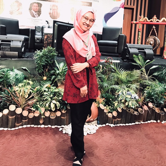 Foto ulasan pembeli elgieseptiya, varian PENDEK - HIJAU, PENDEK - DONGKER, PENDEK - BIRU, ...