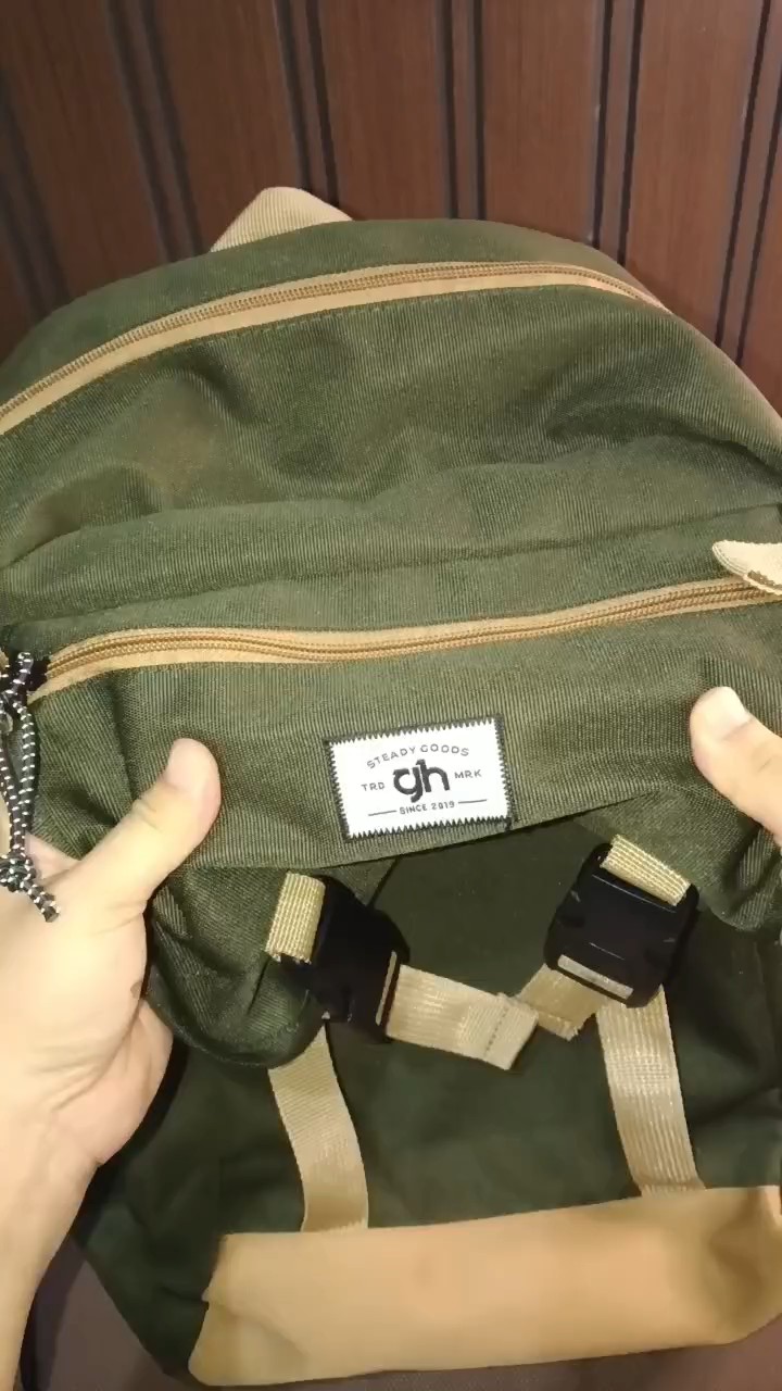 Foto ulasan pembeli asnahhandayani, varian Army