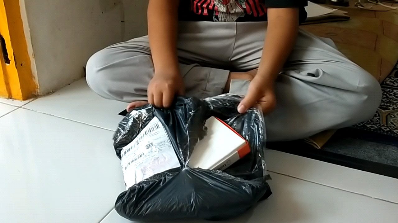Nipsu Sling Bag Pria Tas Selempang Bahu Pria Multifungsi Casual Stylish - Foto ulasan pembeli