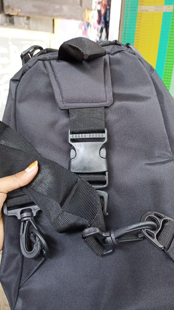 Nipsu Sling Bag Pria Tas Selempang Bahu Pria Multifungsi Casual Stylish - Foto ulasan pembeli