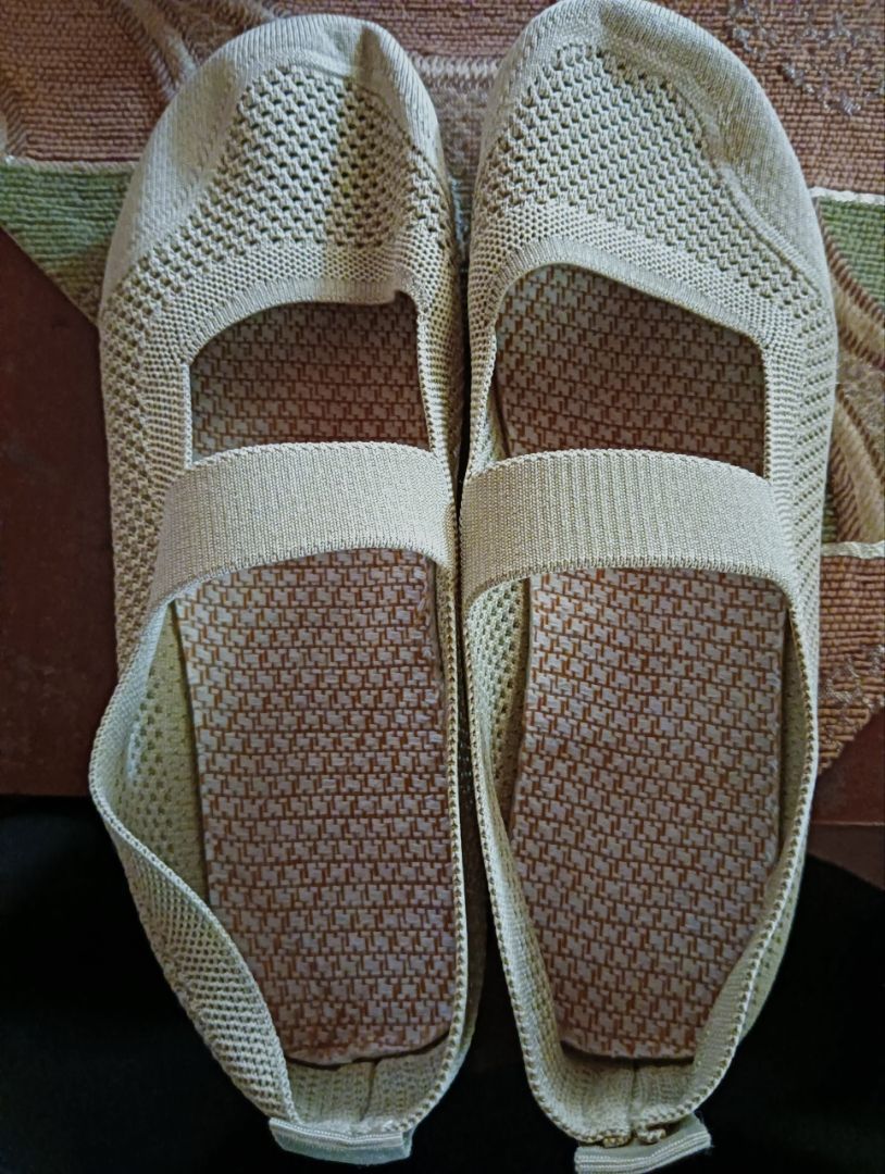 NW076 Sepatu Slip On Wanita Simple dengan Design Elegant - foto 3 dari 10, megaradiyatao