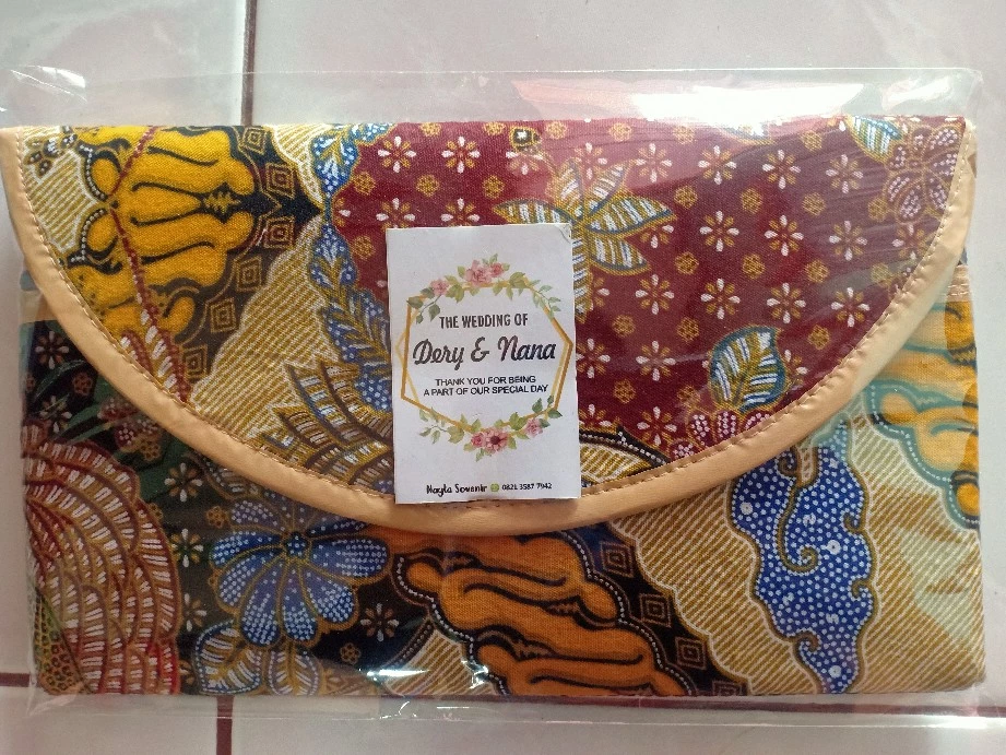 SOUVENIR DOMPET BATIK,DOMPET TUTUP MAGNET,DOMPET BATIK - Foto ulasan pembeli