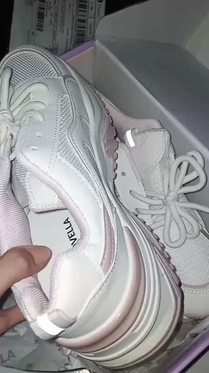 SOVELLA Marsha Sepatu Wanita Sneakers Olahraga - Buyer review photo