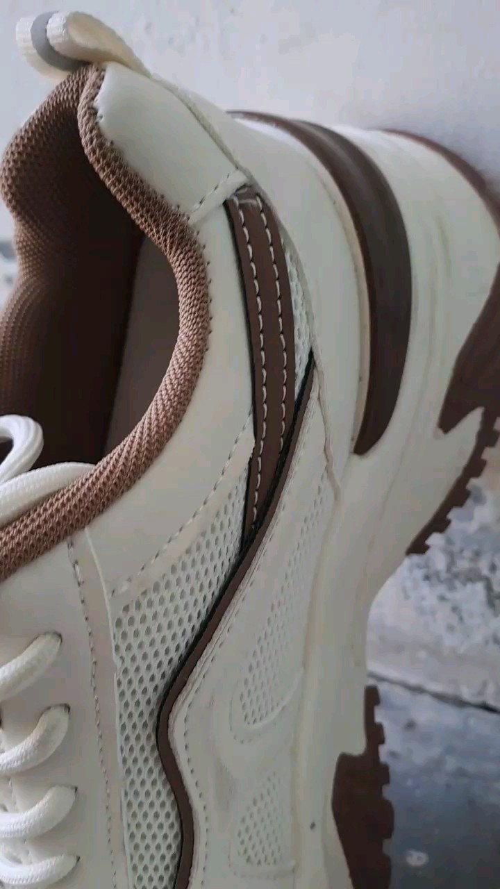 SOVELLA Marsha Sepatu Wanita Sneakers Olahraga - Buyer review photo