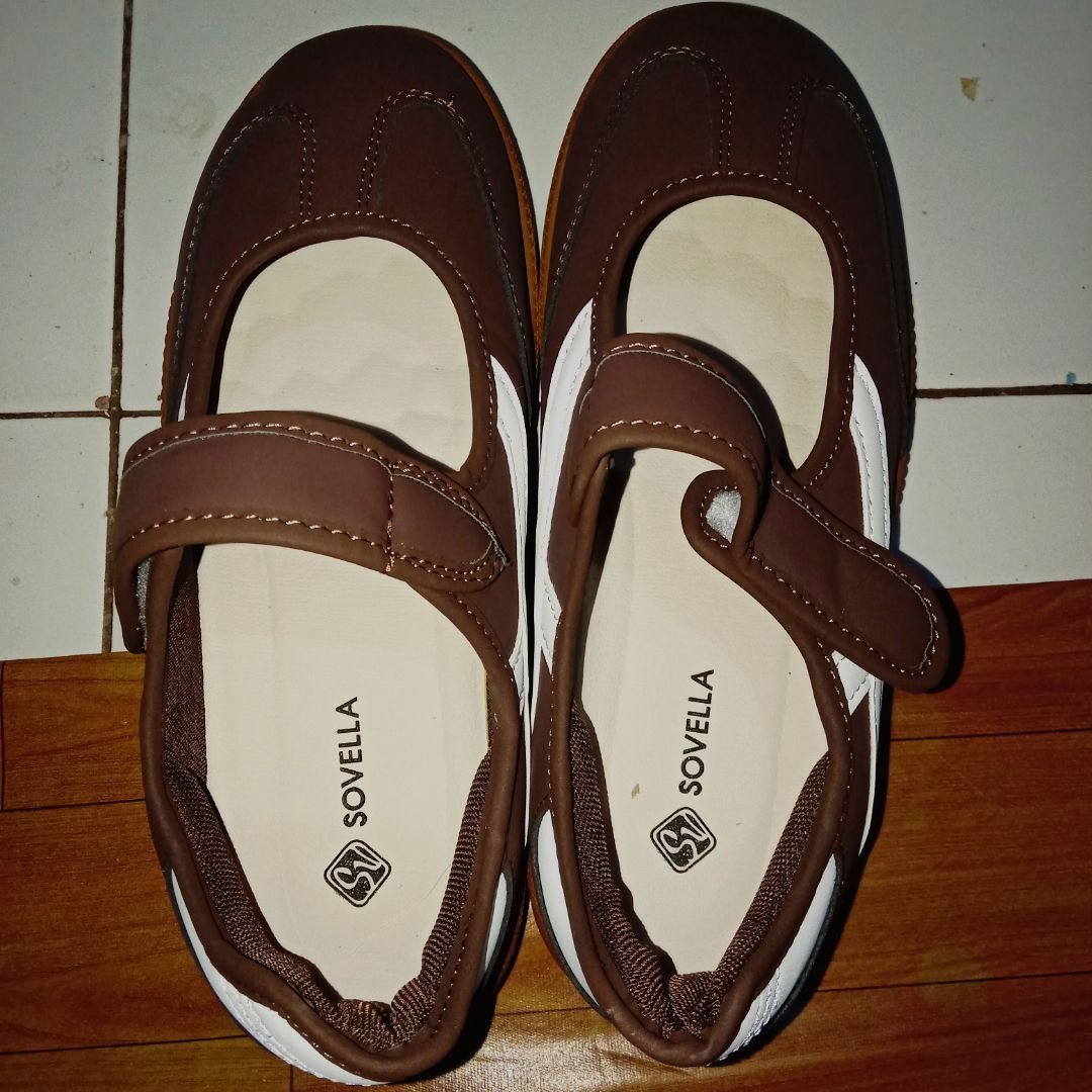 SOVELLA Sepatu Wanita Korean Style Flat Shoes Kekinian SV227 - Foto ulasan pembeli