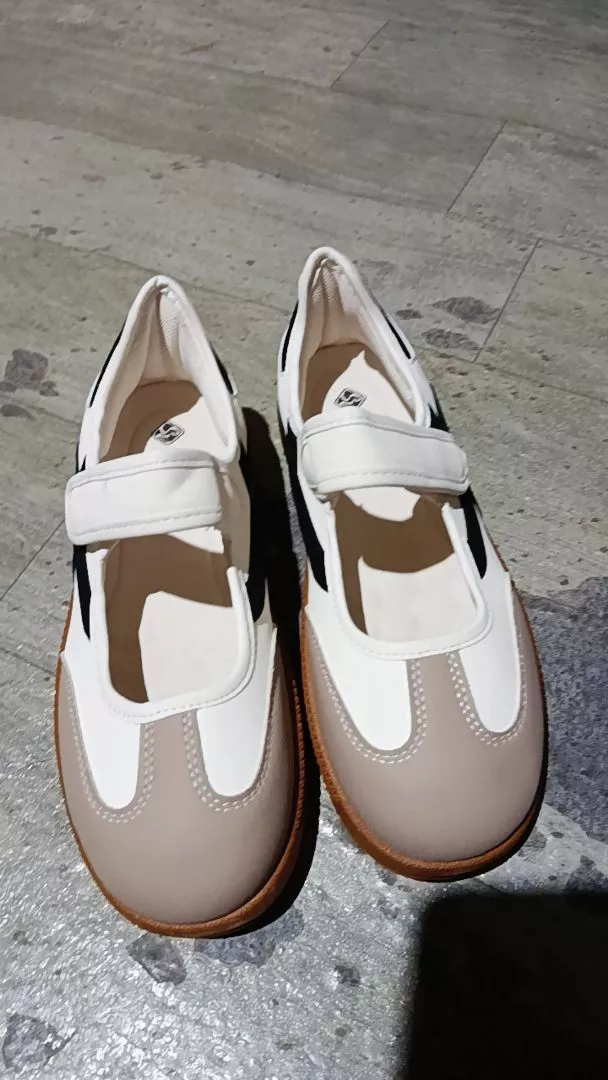 SOVELLA Sepatu Wanita Korean Style Flat Shoes Kekinian SV227 - Foto ulasan pembeli