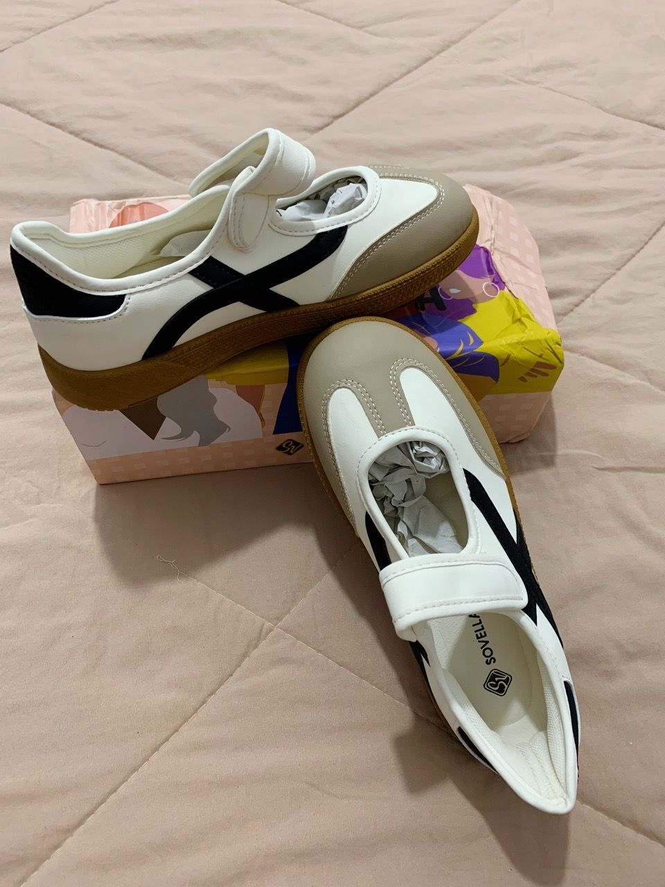SOVELLA Sepatu Wanita Korean Style Flat Shoes Kekinian SV227 - Foto ulasan pembeli