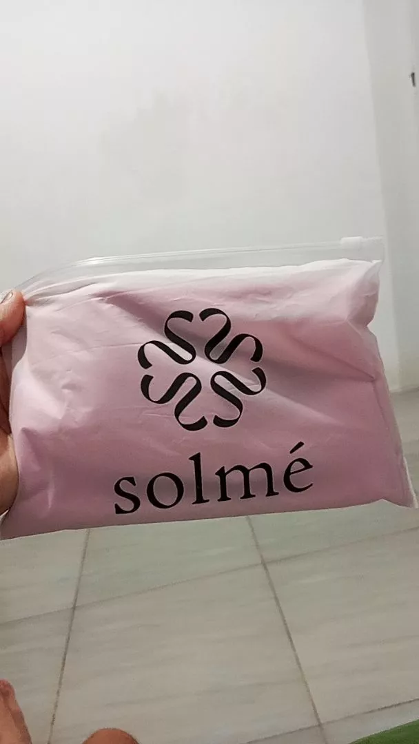 Solmè Pashmina Ceruty Babydoll | Hijab Premium Lembut Jatuh Ringan & Elegan - Foto ulasan pembeli