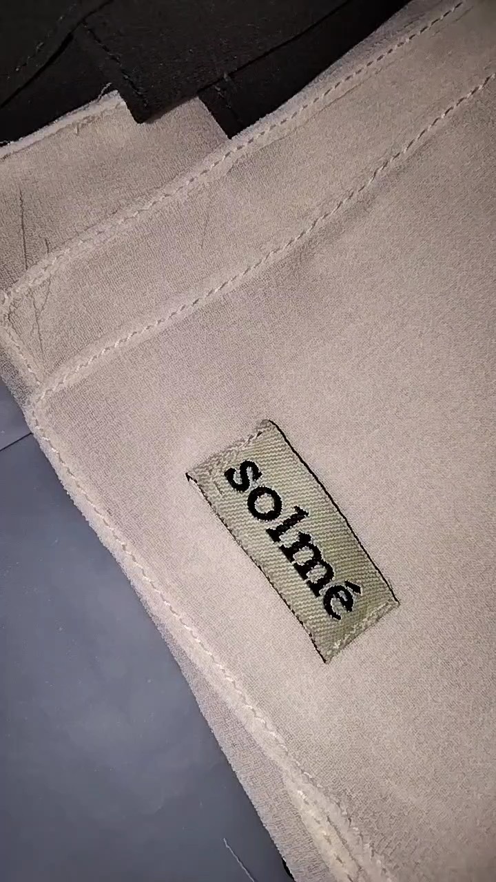 Solmè Pashmina Ceruty Babydoll | Hijab Premium Lembut Jatuh Ringan & Elegan - Foto ulasan pembeli