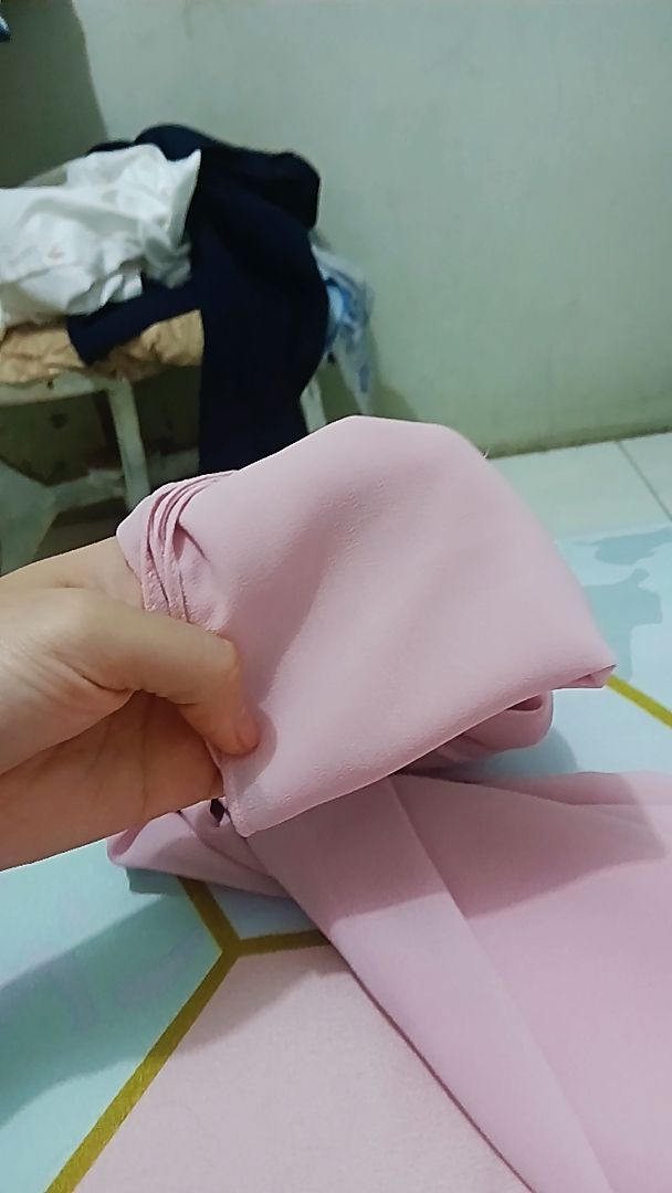 Solmè Pashmina Ceruty Babydoll | Hijab Premium Lembut Jatuh Ringan & Elegan - Foto ulasan pembeli