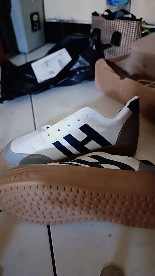 Soomin Sepatu Sneakers Wanita Korea Free Box - Foto ulasan pembeli