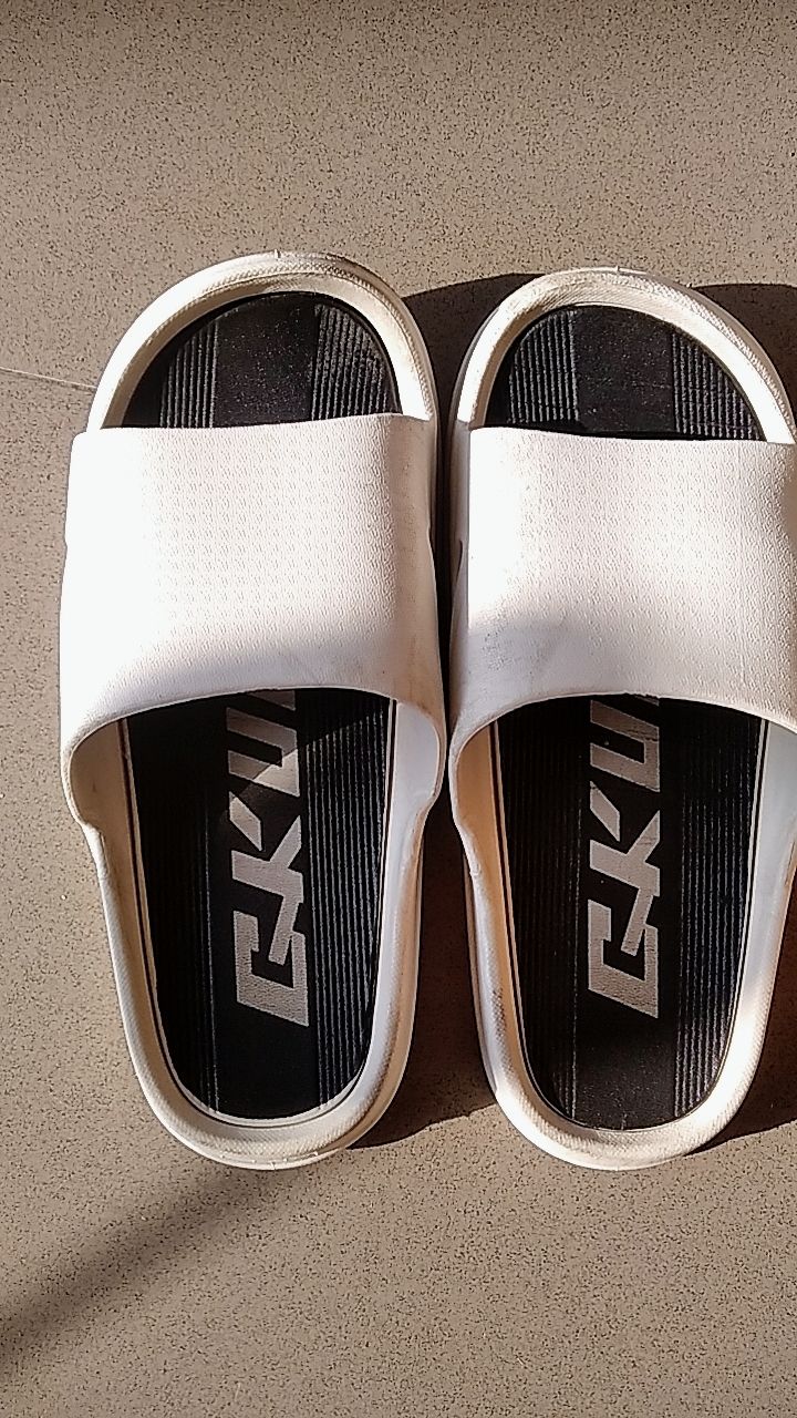 Sandal Bajo / Sandal slop / Sandal Slide / Sandal Slide Pria Wanita / Sendal Pria / Sol super lembut - Foto ulasan pembeli