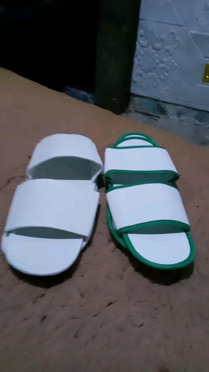 Sandal Hotel Putih 4mm Spond Nyaman All Size - Foto ulasan pembeli