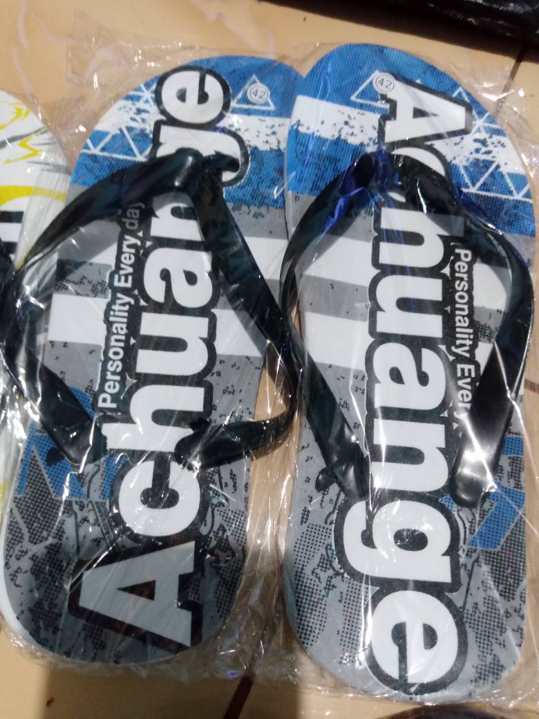 Sandal Jepit Pria Motif Achuange Bahan Spon - Foto ulasan pembeli